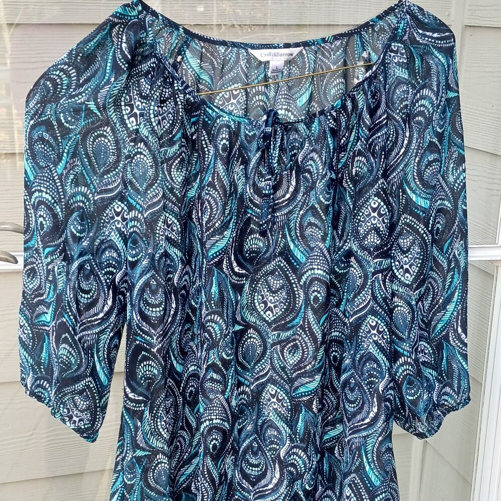 Croft & Barrow blue/aqua paisley lite slip over shirt